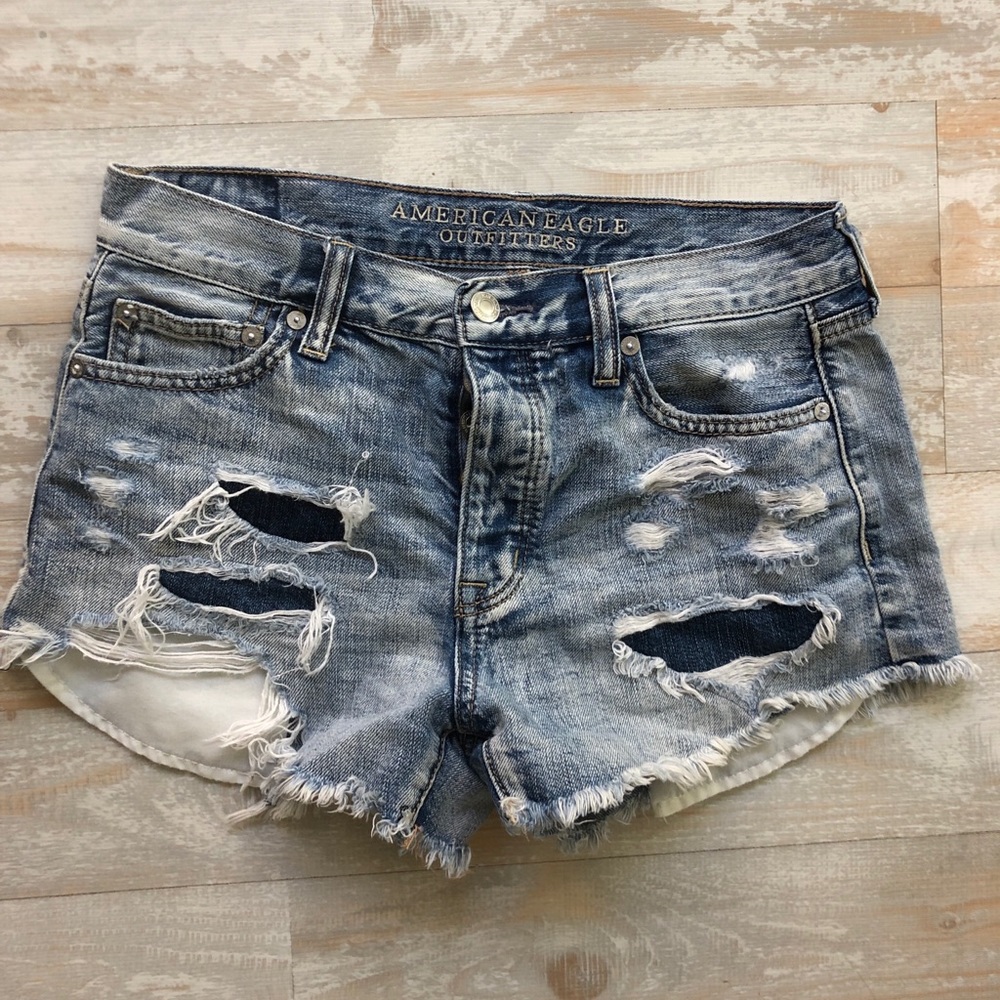 American Eagle vintage hi-rise festival jean short